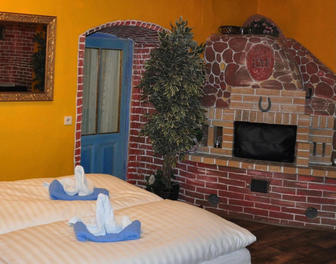 Centrum Tiffany Pension Domazlice Exterior photo